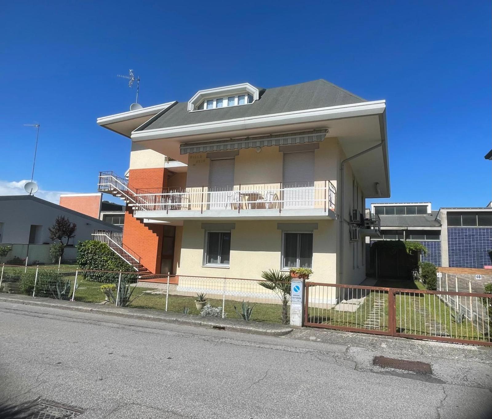 Appartamento Villa Asio Lignano Sabbiadoro Exterior photo